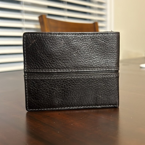 Fossil Leather Bifold Brown Leather Men’s Wallet - Picture 11 of 13